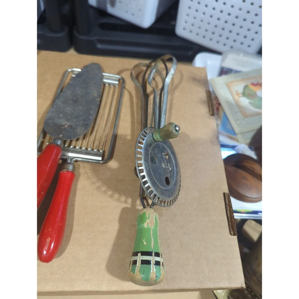 Lot of 6 Vintage Kitchen Cooking Utensils Primitive Red/Green/White Wood Handles
